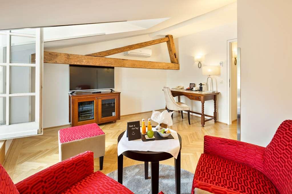 Radisson Blu Hotel Altstadt, Salzburgo Habitación foto