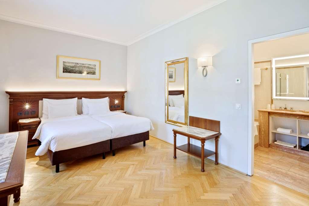 Radisson Blu Hotel Altstadt, Salzburgo Habitación foto