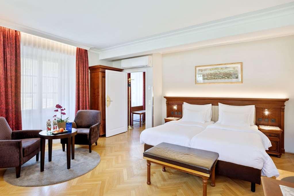 Radisson Blu Hotel Altstadt, Salzburgo Habitación foto